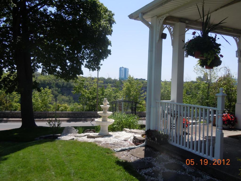 Glen Mhor Bed & Breakfast Niagara Falls