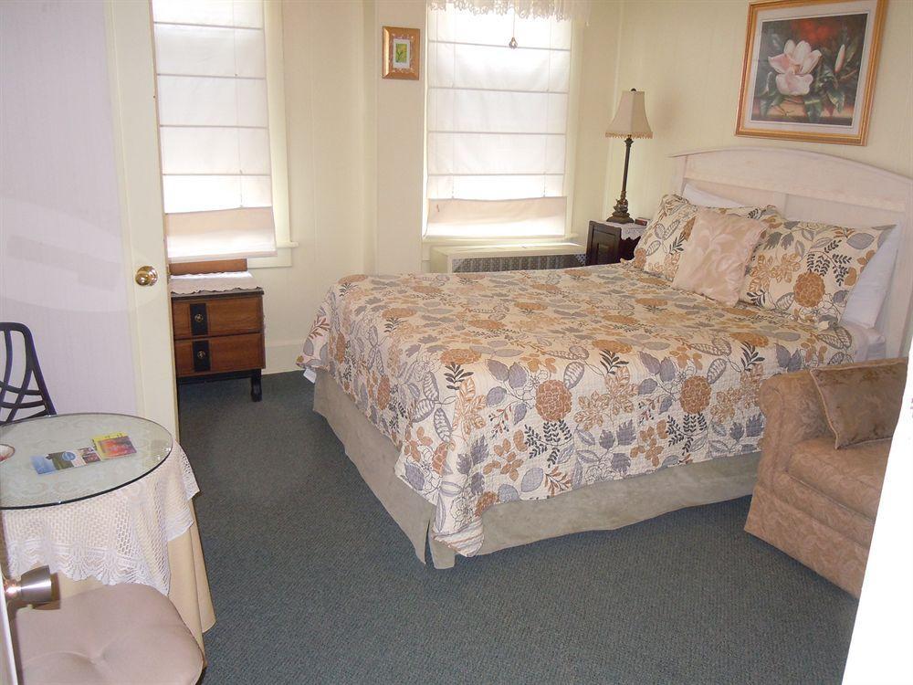 Glen Mhor Bed & Breakfast Niagara Falls