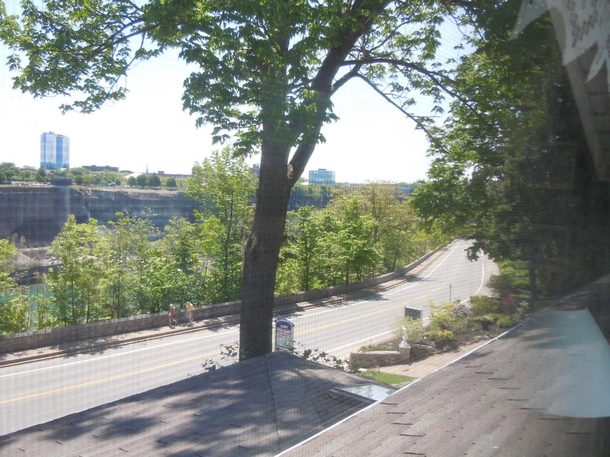 Glen Mhor Bed & Breakfast Niagara Falls